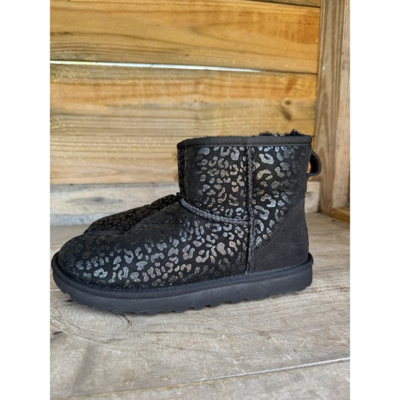 UGG Mini Snow leopard black leopard Ankle boots size 8 - Picture 4 of 16